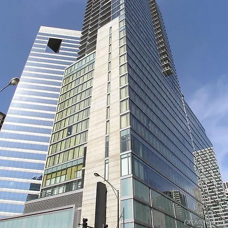 Bridgestreet At State And Grand Aparthotel