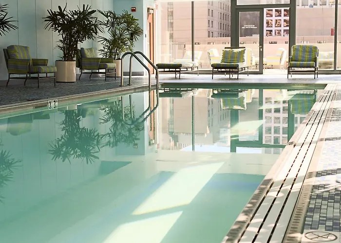 Bridgestreet At State And Grand Aparthotel 4*